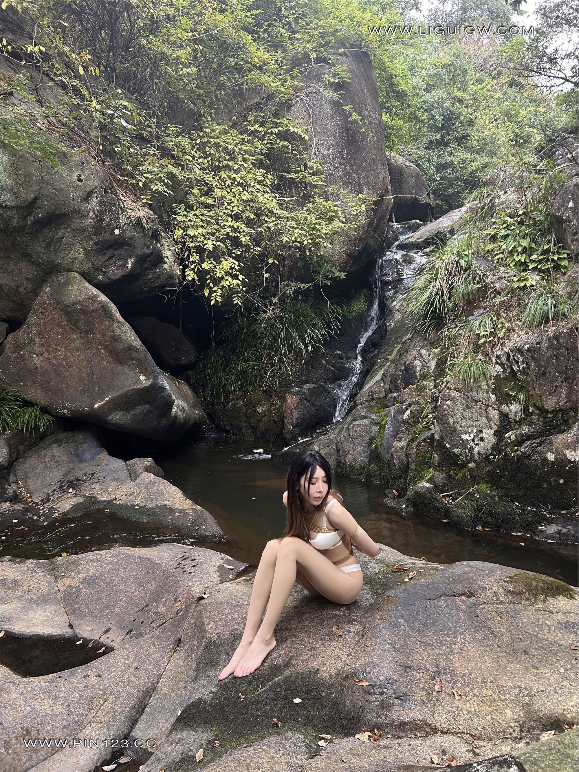 Ligui丽柜  2024.11.14 日本旅拍3 兔子